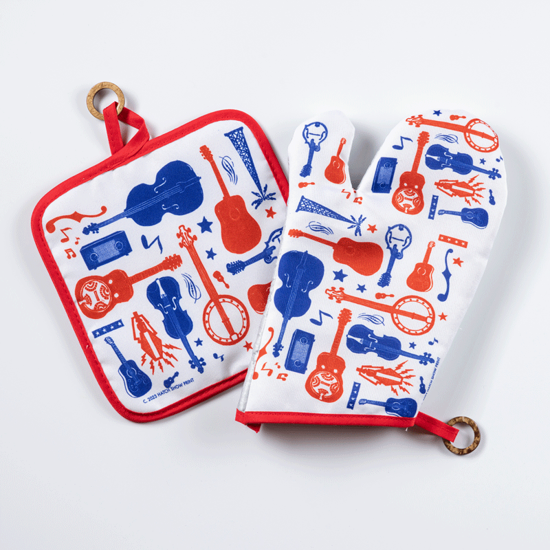 Instrument Pattern Oven Mitt & Potholder Set